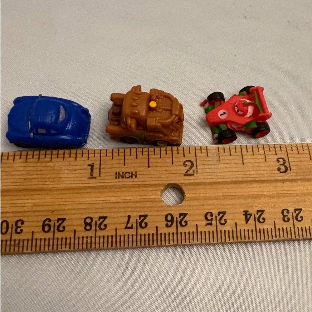 Disney Pixar Cars Mini Toy Cars‎ Lightning McQueen Mater Luigi Squinkies Retired
